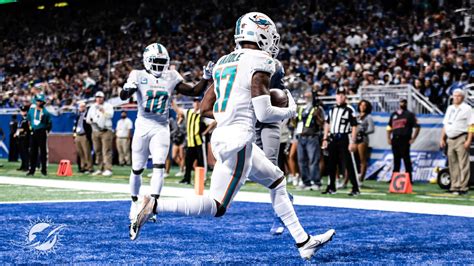 How Do Jaylen Waddle And Tyreek Hill Match Up Against All Time Dolphins