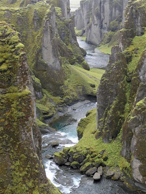 Fjaðrárgljúfur Canyon 2 The Fjaðrá River Flows Through Flickr