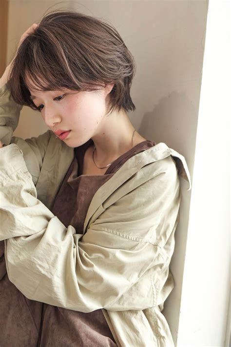 丸みシルエットで女っぽさ倍増!童顔もカバーしてくれる ...