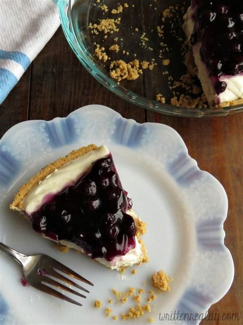 This Super Easy Blueberry Cream Cheese Pie Is Fabulous Written