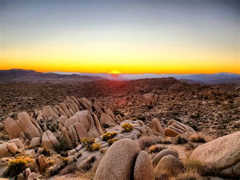 Sunrise In Joshua Tree On Tues Oct 22 Mother Nature Nature Landscape
