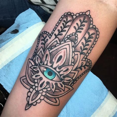 Top sunscreens for tattoo protection. 80+ Best Hamsa Tattoo Designs & Meanings - Symbol Of ...