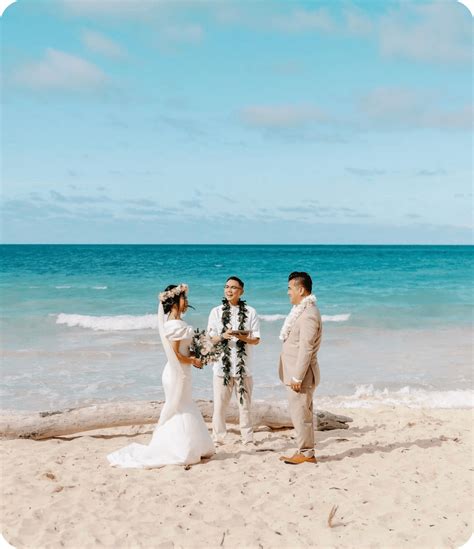 Elopement And Intimate Wedding In Hawaii