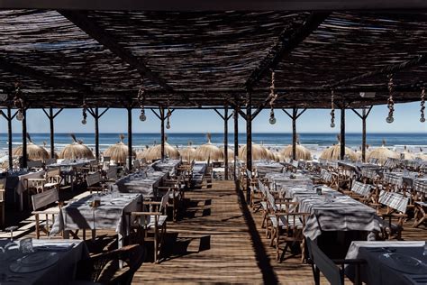 Há Um Novo Restaurante Na Caparica Para Os Amantes De Praia E Marisco