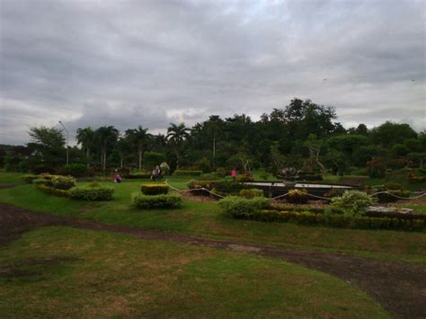 Taman Galaxy Jember, Wisata Taman Yang Selalu Terjaga Kebersihannya