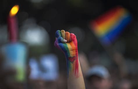 ¿por Qué Se Realizó La Primera Marcha Del Orgullo Lgbt Noticieros