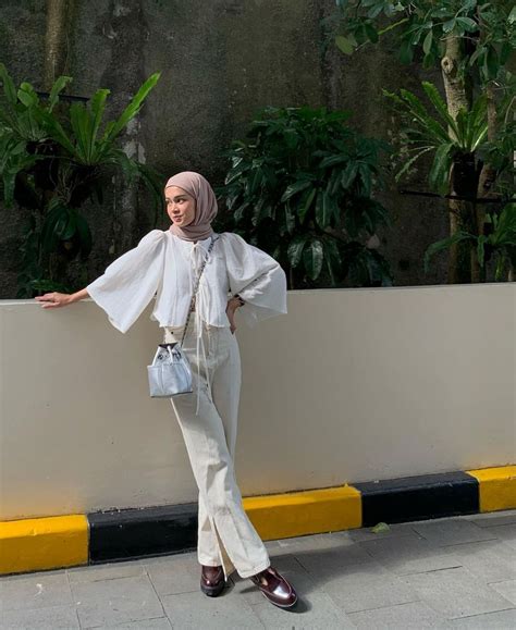 10 Inspirasi Outfit Kerja Wanita Hijab Ala Yure Zalina