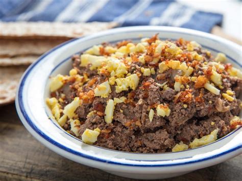 Add remaining ingredients and stir until thoroughly combined. Classic Jewish Chopped Chicken Liver | Singapore - Food ...