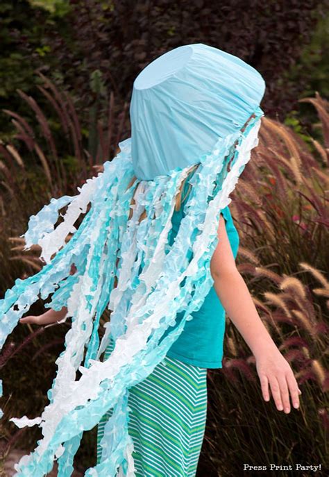 Jellyfish Costume Diy Learn How To Make This Light Up Jellyfish