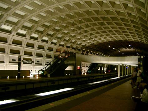 Washington Dc Metro Pentagon City Station 10072005 Flickr