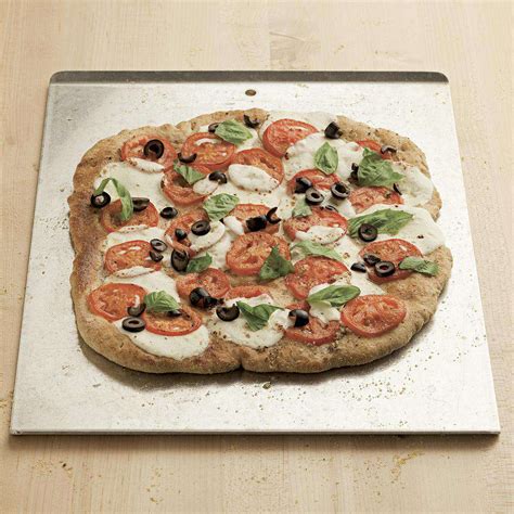 Fresh Tomato And Black Olive Pizza Recipe Eatingwell