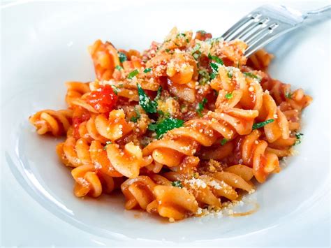 The tomato cream sauce is easier on the waistline, but still has a rich and creamy taste. Classic Tomato Sauce Recipe for Pasta