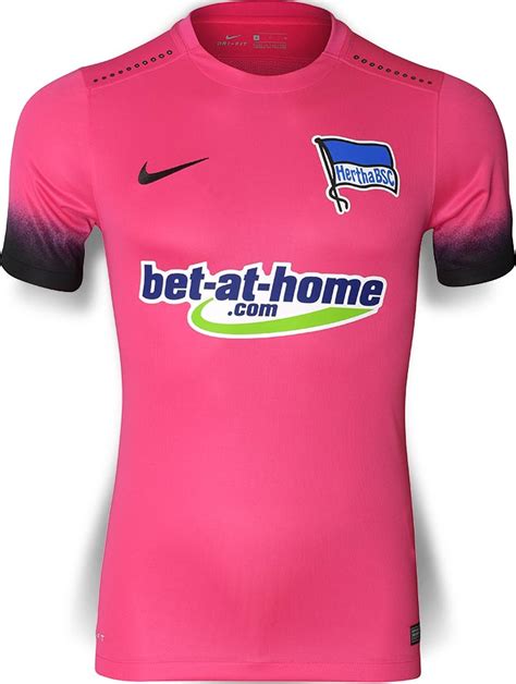 Jun 29, 2021 · hertha bsc präsentiert die neuen trikots für die saison 2021/22. Pinkes Hertha BSC 16-17 Ausweichtrikot veröffentlicht ...