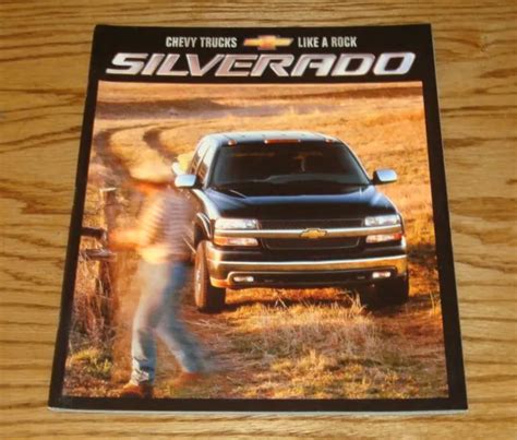 Original 2002 Chevrolet Silverado Truck Deluxe Sales Brochure 02 Chevy