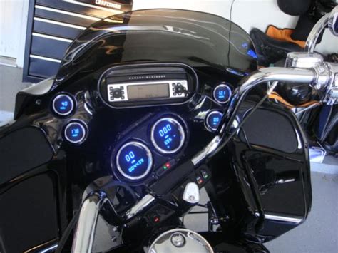 Until now, there has only been cheap vinyl sticker gauge faces for your harley davidson. Dakota Digital Gauges - Page 2 - Harley Davidson Forums