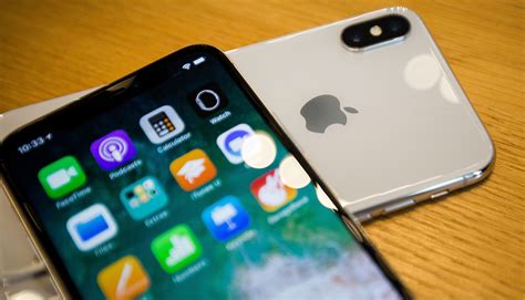 Apple Aapl To Give Researchers Special Iphones To Up Security Bloomberg