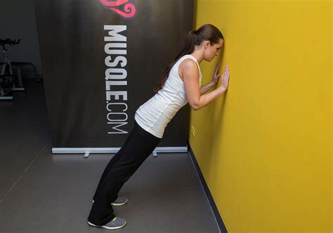 Wall Push Ups Triceps Musqle