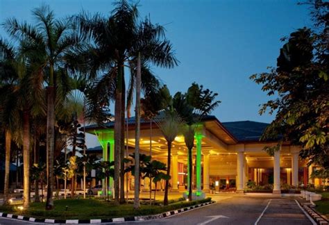 Cabana inn is located at no. Holiday Inn Kuala Lumpur Glenmarie Hotel, Kuala Lumpur ...