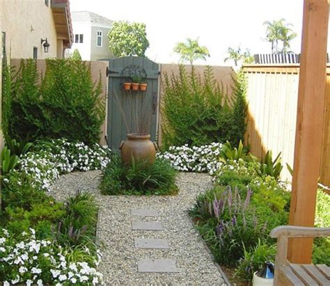 20 Tranquil Japanese Garden Backyard Designs