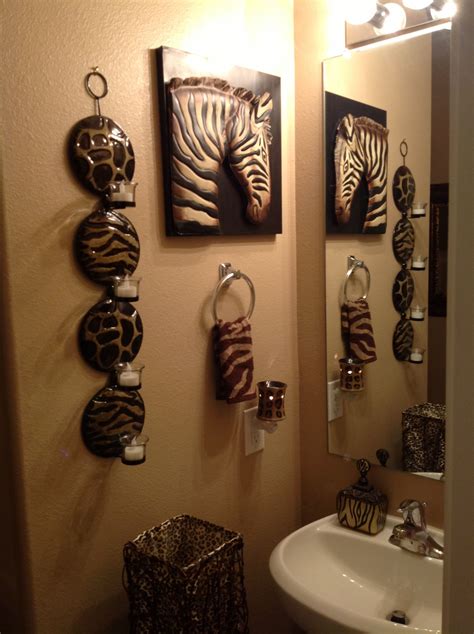 Safari Bathroom In 2019 Safari Bathroom Safari Home Decor Animal