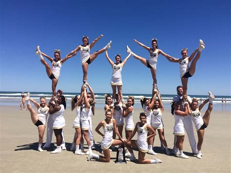 Cheer team takes sixth at Nationals - The Oakland Post