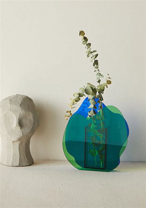Minimalist Living Minimalist Decor Mondrian Cube Furniture Acrylic Vase Plexus Products