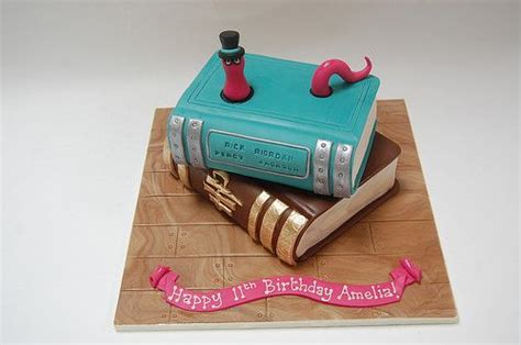Amelias Bookworm Cake Beautiful Birthday Cakes 10 Birthday Cake 4th