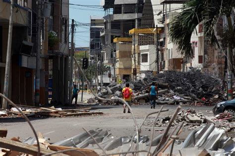 El epicentro de los temblores es la zona donde el pasado abril ocurrió el terremoto terremoto en ecuador 7.8 : Una fuerte réplica de 6,1 sacude de nuevo Ecuador tras el ...