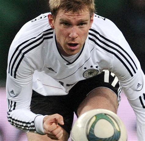 Pedigree for rummenigge, photos and offspring from the all breed horse pedigree database. EM 2012: Grünes DFB-Trikot erinnert an den EM-Titel 1972 ...