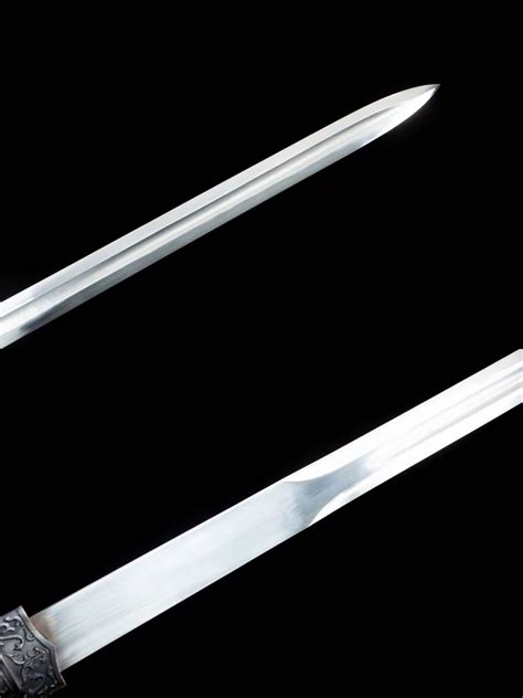 Traditional Chinese Two Handed Sword With High Carbon Steel Blade