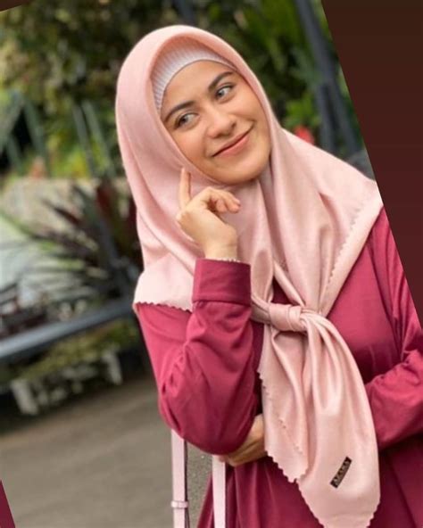 Disimak 4 tahun setelah lulus di smp n 1 pgri, betari ayu kembali bernostalgia kala dirinya berseragam putih. (foto: instagram/betariayu22)