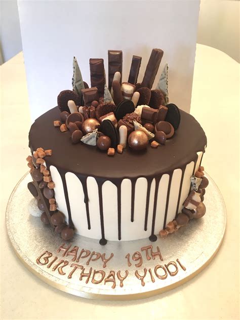 How To Decorate Chocolate Birthday Cake With Easy And Creative Ideas