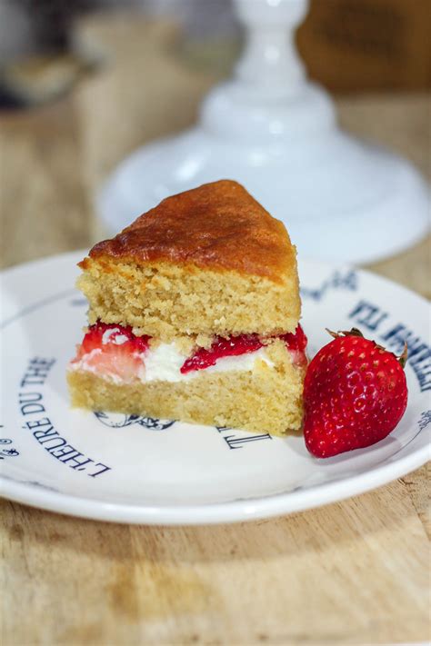 Maybe you would like to learn more about one of these? Victoria Sponge Cake Recipe - Maya Kitchenette