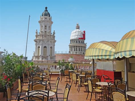 Det er ingen strender inne i selve havanna, men det ligger en strand ca. Hotel Inglaterra in Havanna bei alltours buchen