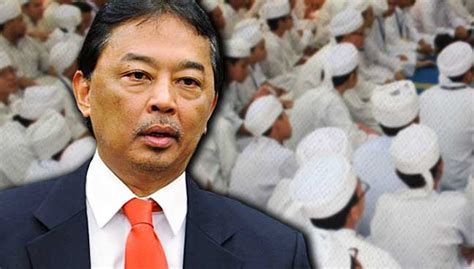 Sultan abdullah took the oath at 11.16am on tuesday (jan 15). Tengku Abdullah arah pusat tahfiz, rumah anak yatim di ...