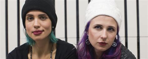 Pussy Riot Livre Une Grosse Dose De Girl Power Sur Straight Outta Vagina Actualit Musicale