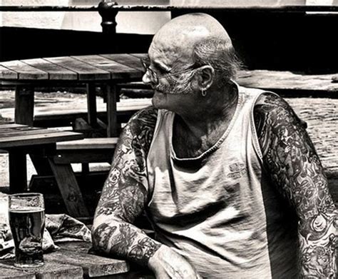 I remember a few people with tattoos from the 50s and 60s when i was a kid. Old People with Tattoos (20 pics)