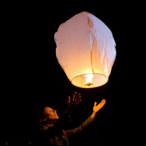 10pcs White Paper Chinese Lanterns Fire Sky Fly Candle Lamp For