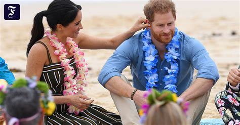 Wenn harrys und meghans kind geboren wird, wird es in der britische thronfolge nach papa prinz harry rang sieben belegen. Prinz Harry hat Heimweh: Harry allein in Los Angeles