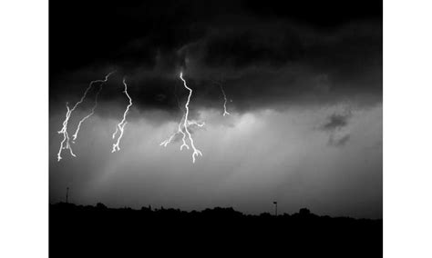 Researchers Find Unusual Phenomenon In Clouds Triggers Lightning Flash