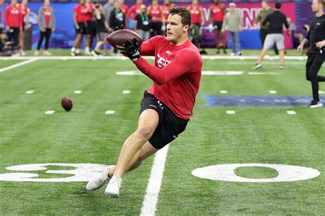 Sam LaPorta had an Iowa football tradition to uphold, and he did just