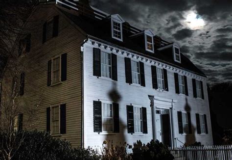 Salem Ghosts Witches And Warlocks Guided Walking Tour Getyourguide