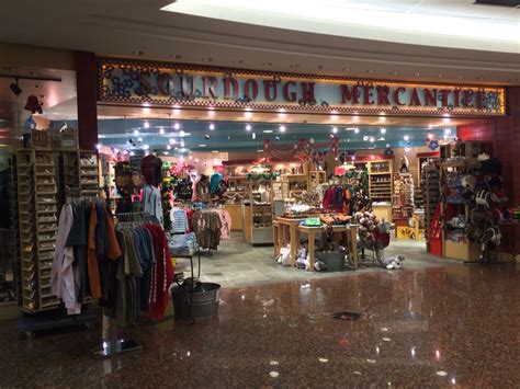 Fargo airport gift shop, fargo, north dakota. Anchorage, Alaska Airport This is a gift shop located on ...