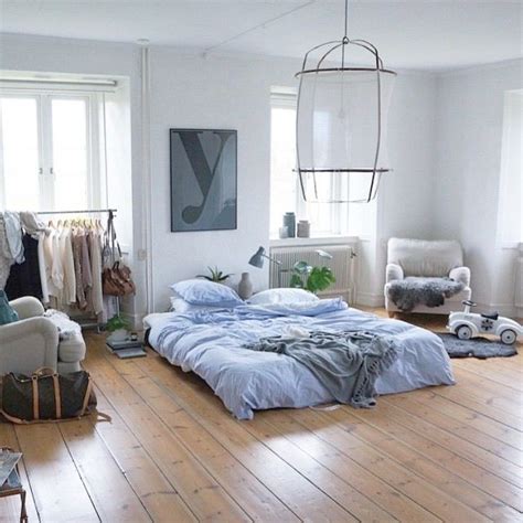 When selecting the best loft bed for your space, cost disclosure: Pin by Helga Hjartardóttir on homie in 2020 | Minimalist ...