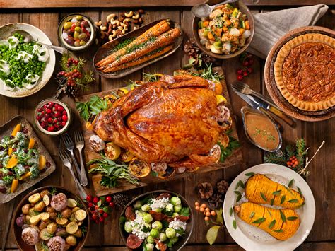 Then, after the turkey, there's christmas. English Christmas Dinner : English Pub Offers 31 Pound Christmas Dinner Challenge China Plus ...