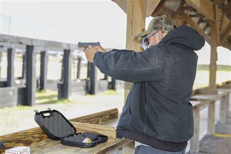 Women Increasingly Visit Katy Area Shooting Range Houston Chronicle