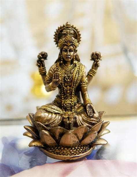 Buy Ebros Eastern Enlightenment Vastu Hindu Beautiful Goddess Lakshmi Consort Of God Vishnu