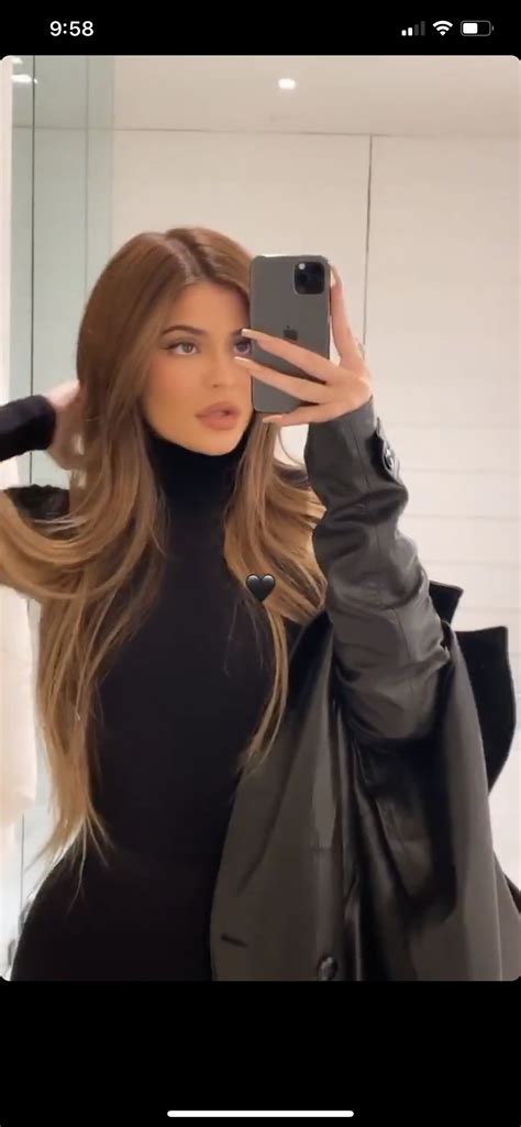 Kylie Jenner In 2020 Brown Hair Dyed Blonde Brown Hair Dye Kylie