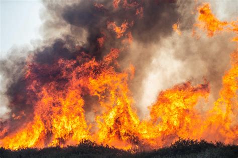 Orange County Fires Silverado Blue Ridge Fires Force Thousands To