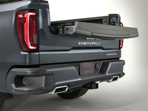 2019 Gmc Sierra Has A Tricked Out Tailgate Is The First Pickup With A